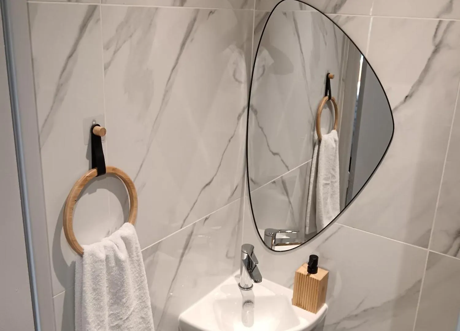 Cosy T3, Proche Centre Ville 엑상프로방스 아파트